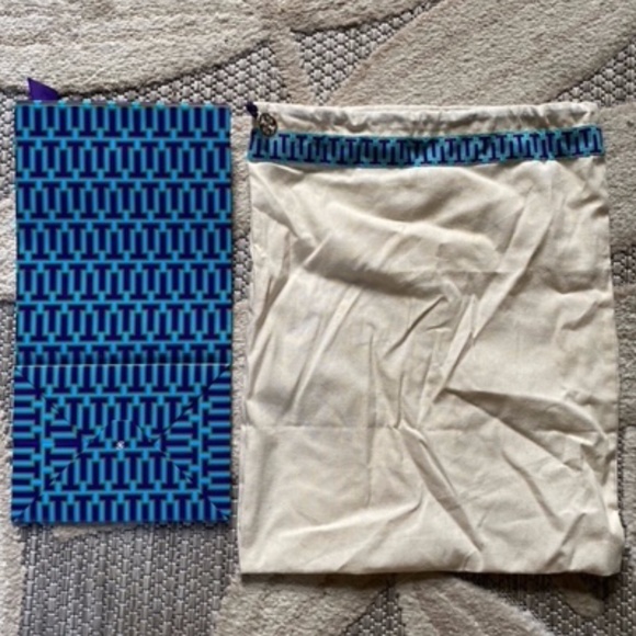 Bundle of Tory Burch Canvas Drawstring Dust Bag & Paper Bag - Picture 4 of 4
